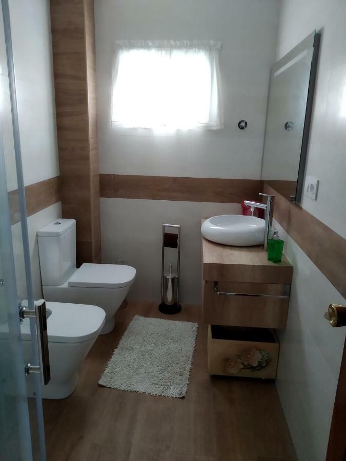 Apartamento'S Montino โอโกรเบ ภายนอก รูปภาพ
